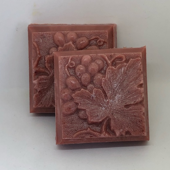 Cabernet 🍇 Soap 🧼 - Picture 2 of 4